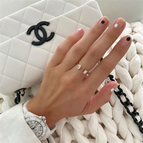 best Chanel nail colors